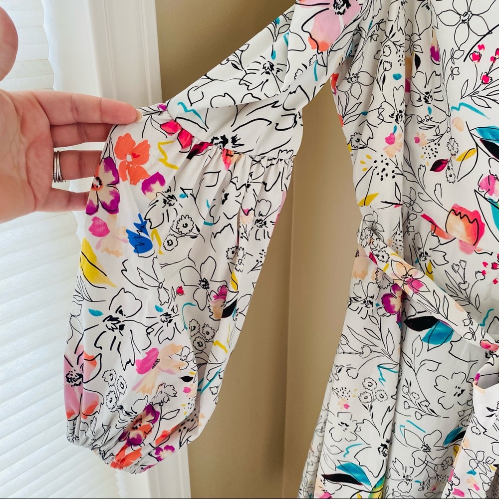 Clover and Sloane Floral Cold Shoulder Dress - Picture 7 of 10